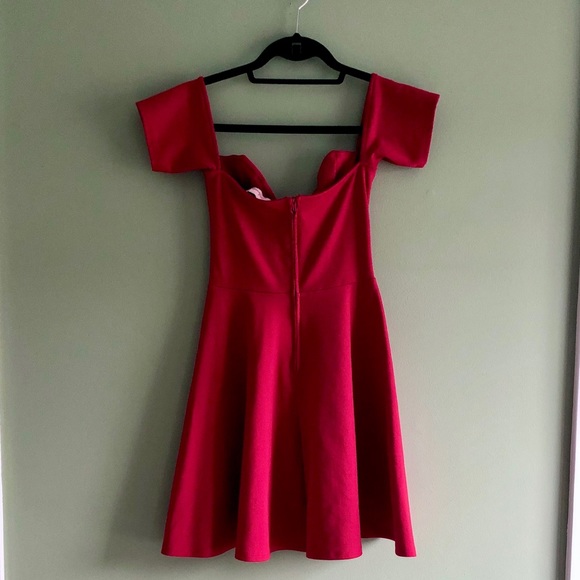 Nasty Gal Solemio Red Skater Dress Deep V - Picture 4 of 7